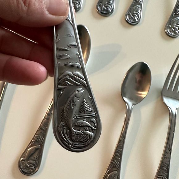 Cambridge Fish/Bass Stainless Flatware Silverware Old Stock - Picture 8 of 13